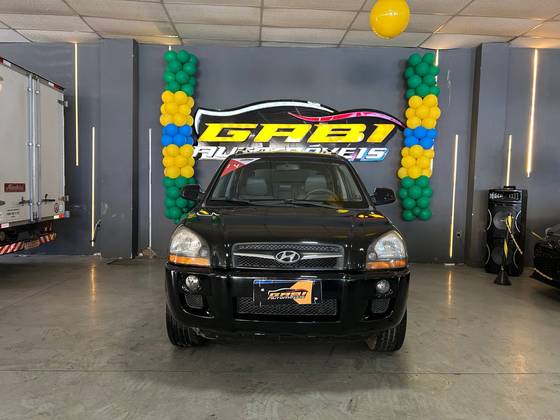 HYUNDAI TUCSON 2.0 MPFI GLS 16V 143CV 2WD FLEX 4P AUTOMÁTICO HYUNDAI TUCSON 2.0 MPFI GLS 16V 143CV 2WD FLEX 4P AUTOMÁTICO